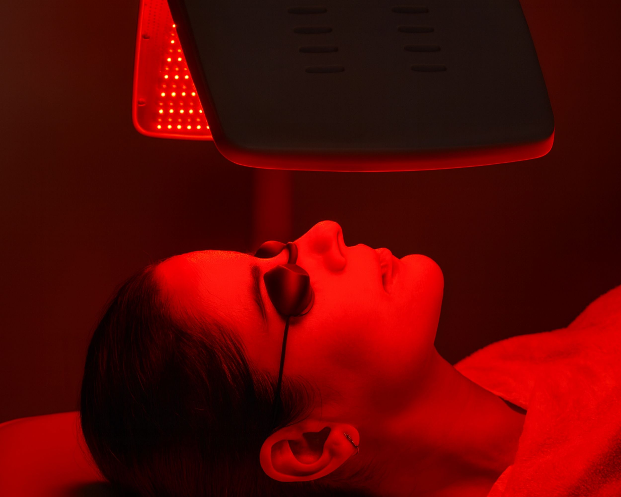 Red Light Therapy Palm Beach Gardens | Lumen Laser Spa